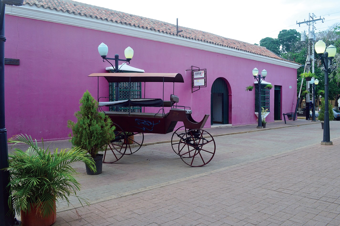 Actual fachada de la Casa de las Pieles.